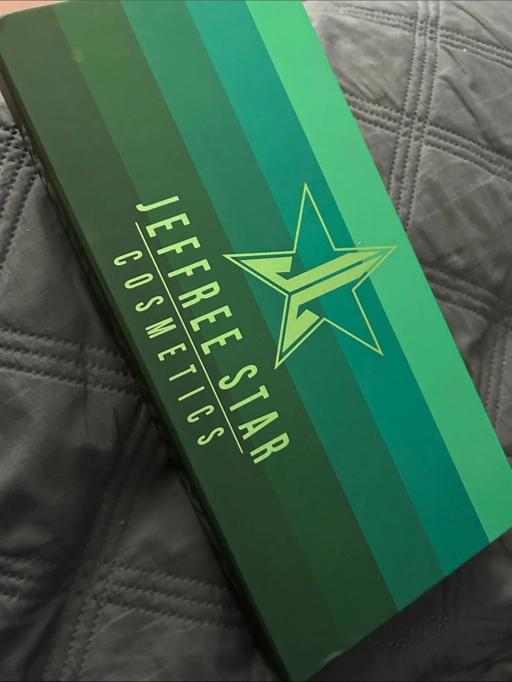 Jeffree Star money, honey velour lipsticks